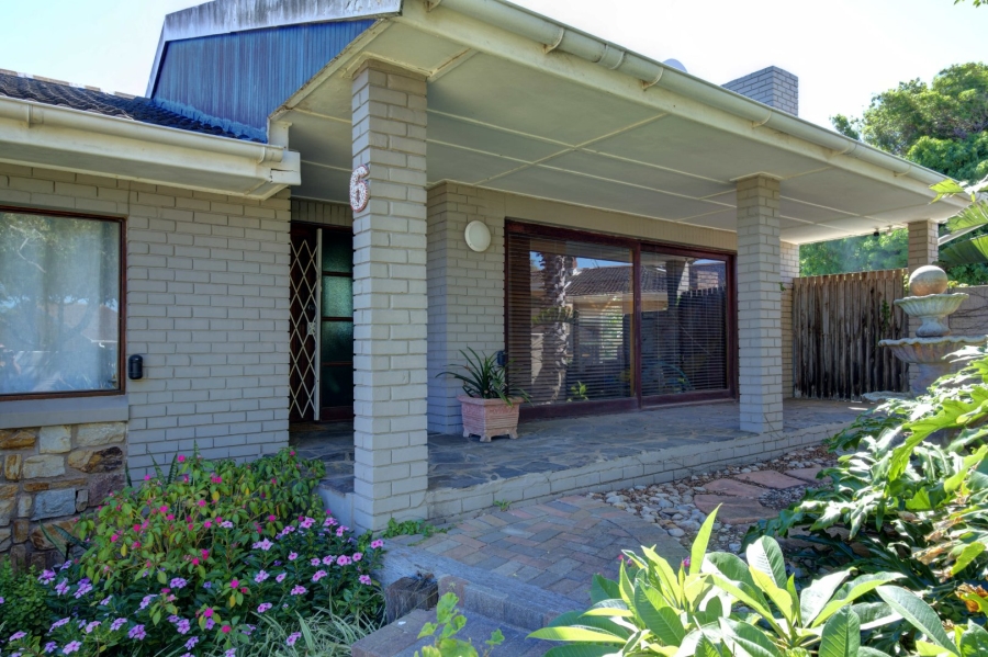 4 Bedroom Property for Sale in Bluewater Bay Eastern Cape